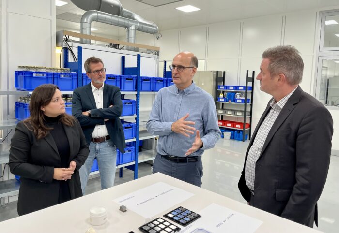 Bundestagsabgeordnete zu Besuch bei INGENERIC